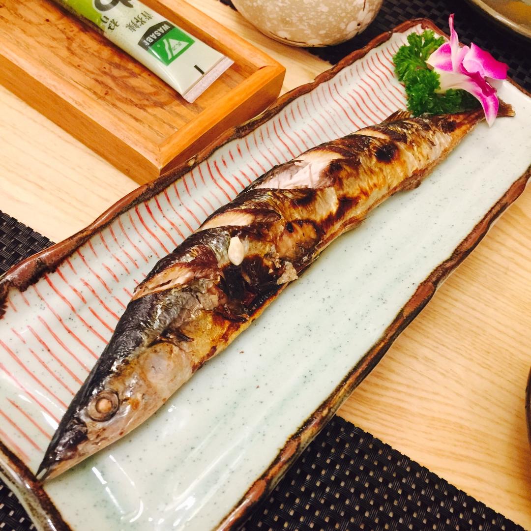 盐烤秋刀鱼