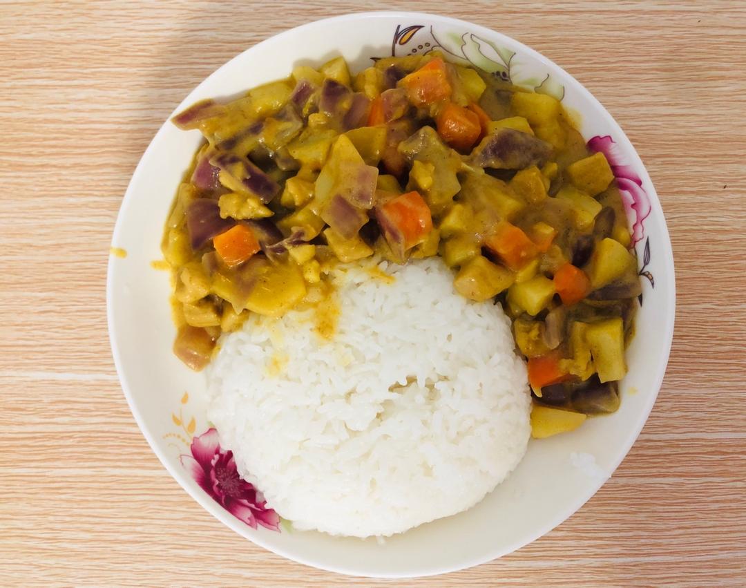 咖喱鸡肉饭