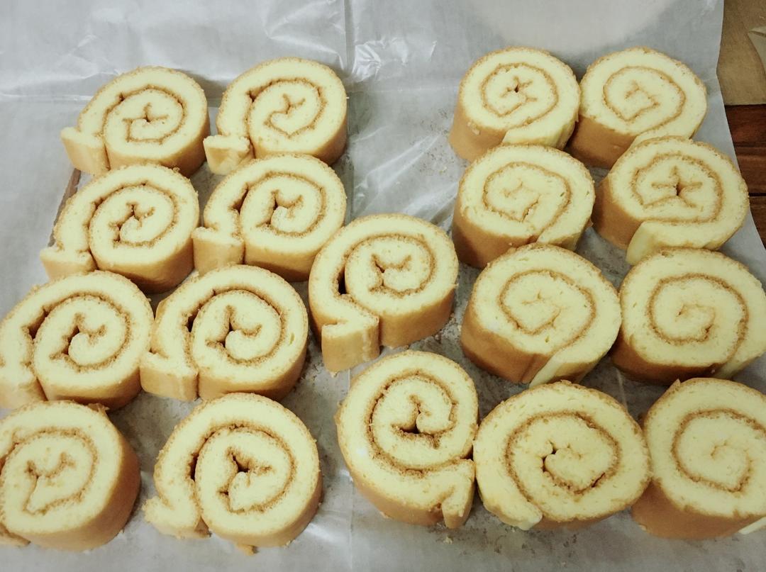 小四卷～风靡美食群的美味蛋糕卷