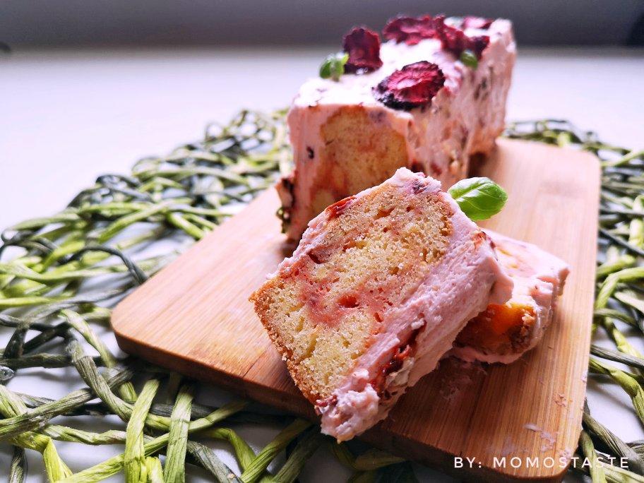 熊谷裕子的草莓牛奶磅蛋糕