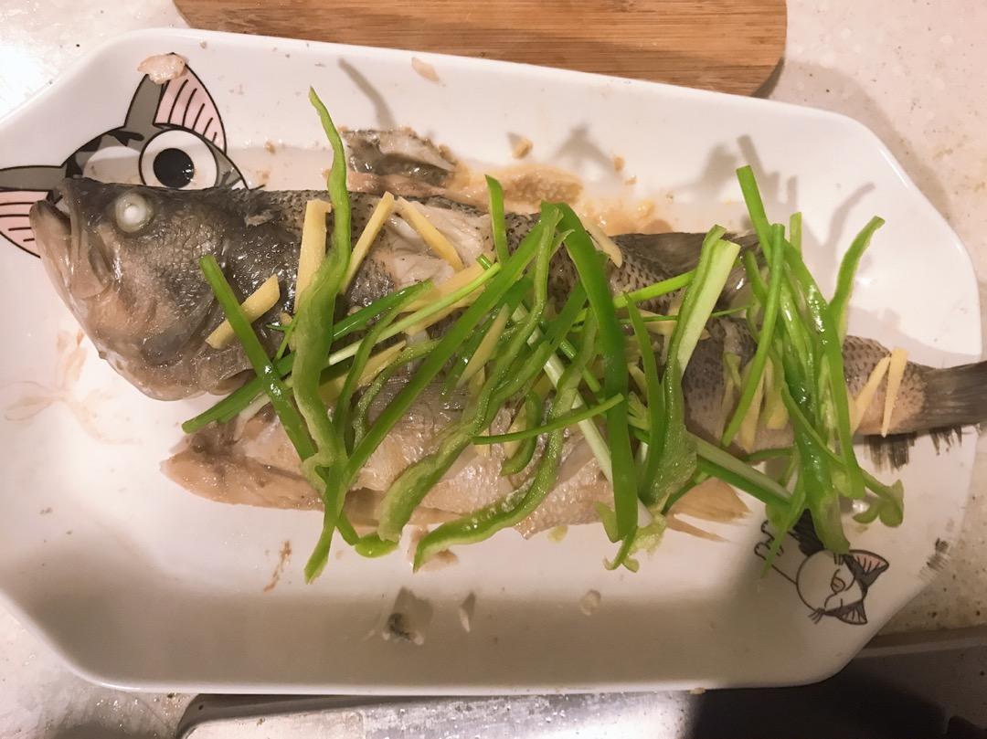 清蒸鲈鱼