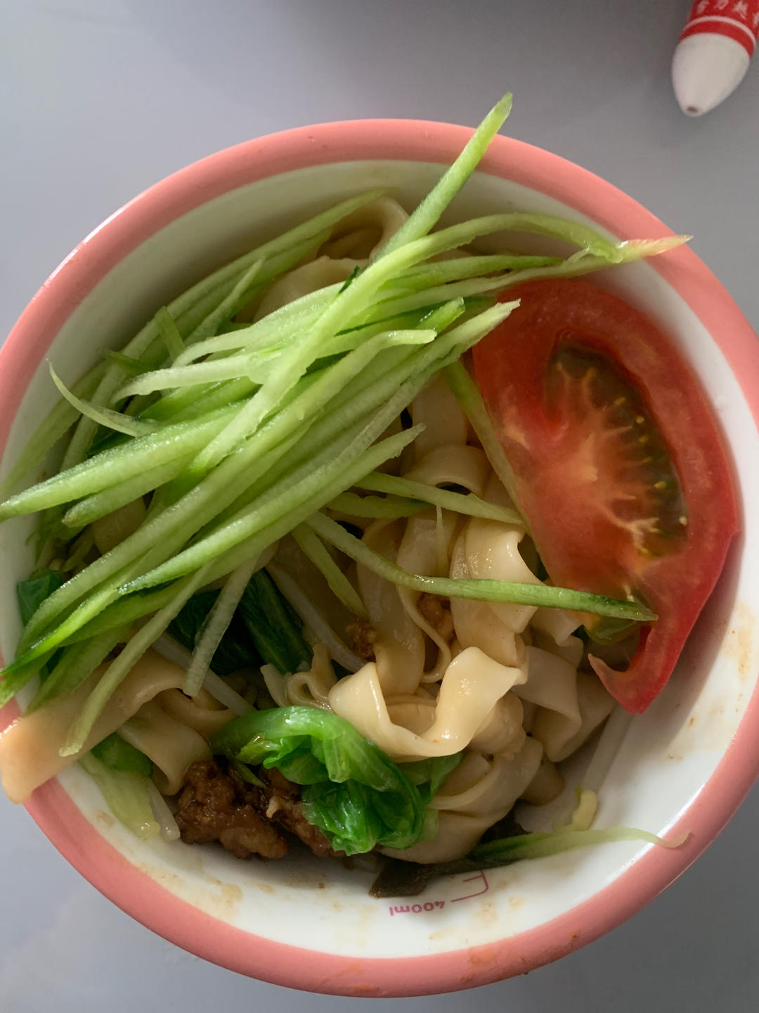 香菇肉酱凉拌面