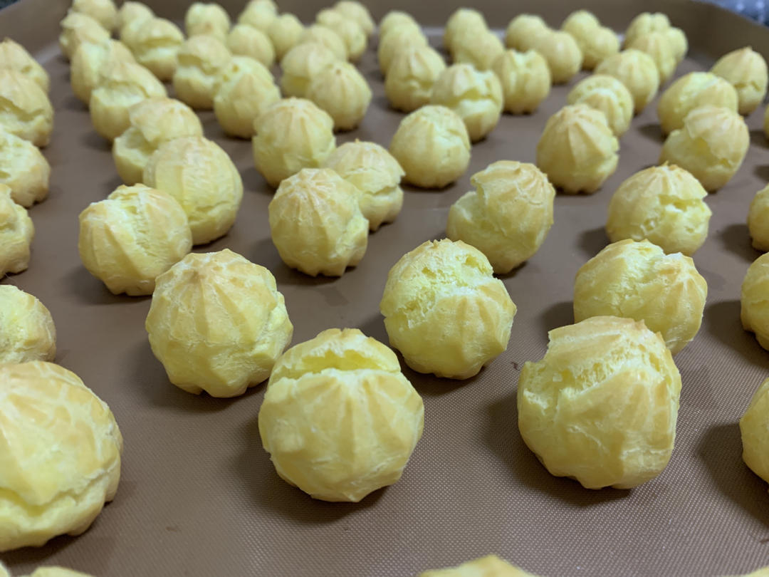 简单易成功的奶油小泡芙做法