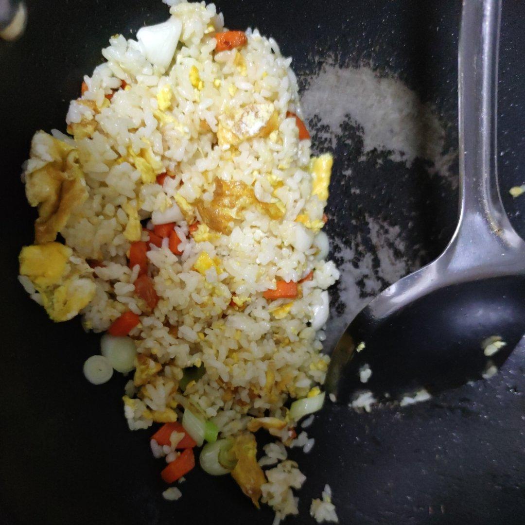 胡萝卜蛋炒饭