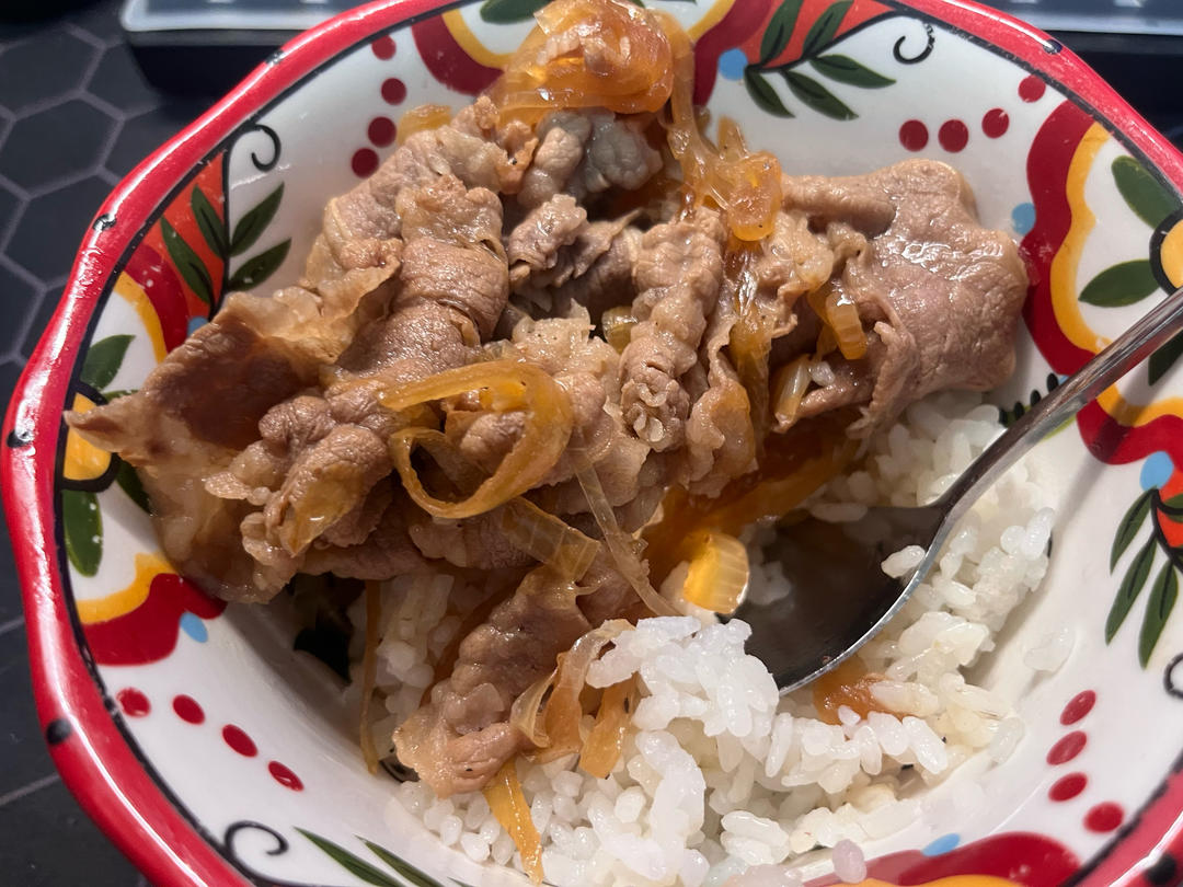 日式肥牛饭（牛丼)