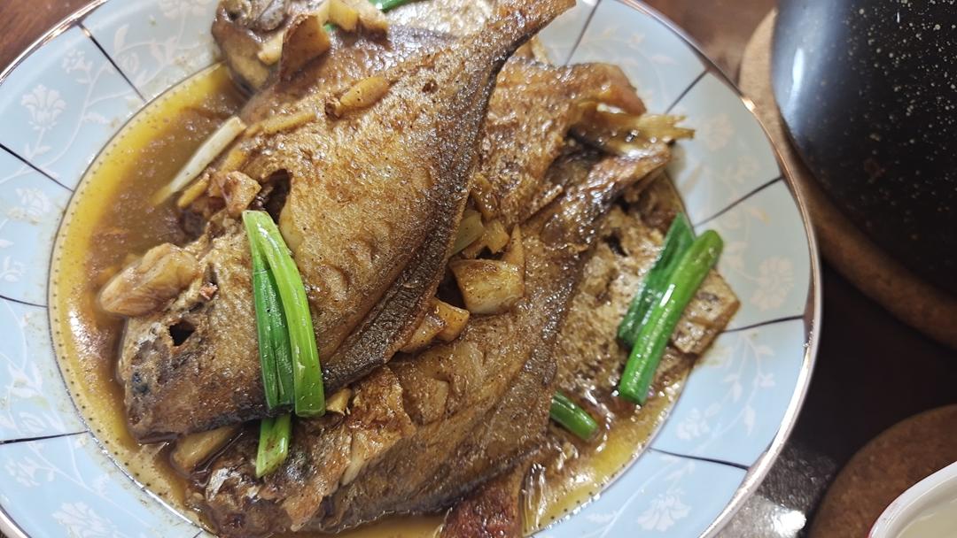 不腥的冷冻鲳鱼做法（盐煎鲳鱼，红烧鲳鱼，香辣鲳鱼）