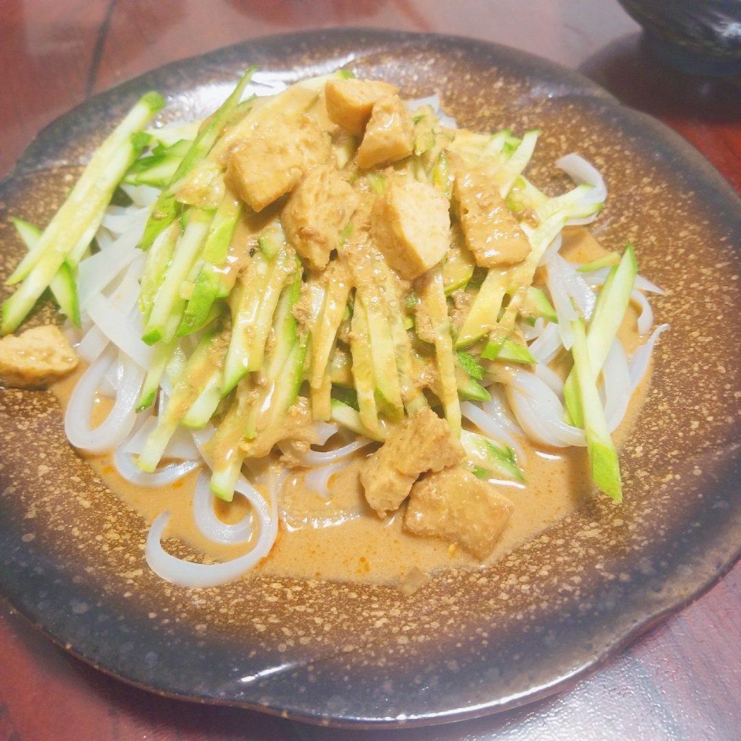 凉皮-家庭自制（告诉你自己做更劲道的秘诀）