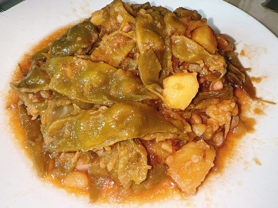 家常土豆炖豆角