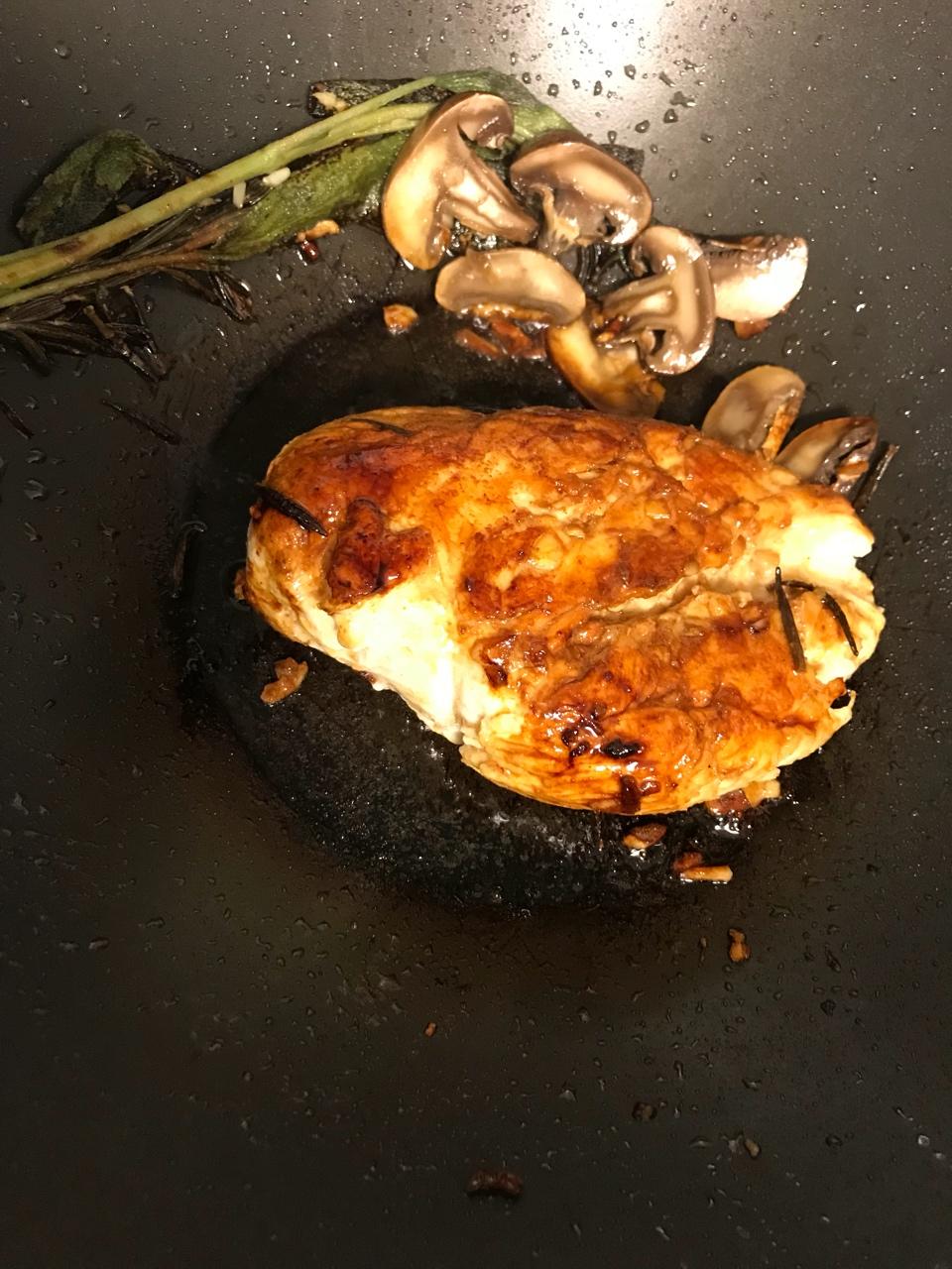 酷炫屌炸天好吃的煎鸡胸肉（香蒜蜂蜜煎鸡胸肉）