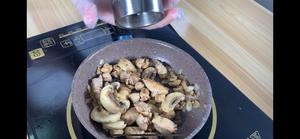 无糖低碳生酮法式蘑菇鸡肉派的做法 步骤11