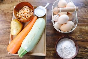 虾干西葫芦鸡蛋饼🔥低脂健康的做法 步骤1