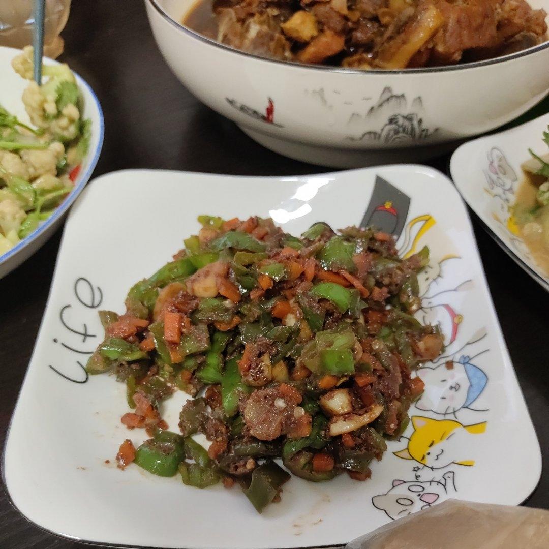 山东人都爱吃的虾酱炒辣椒~超级下饭（馒头）