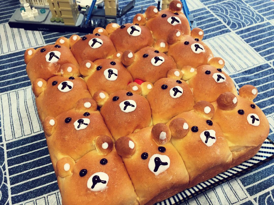 萌熊挤挤小餐包的做法