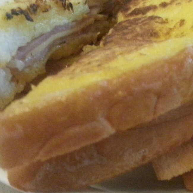 蛋煎培根吐司片