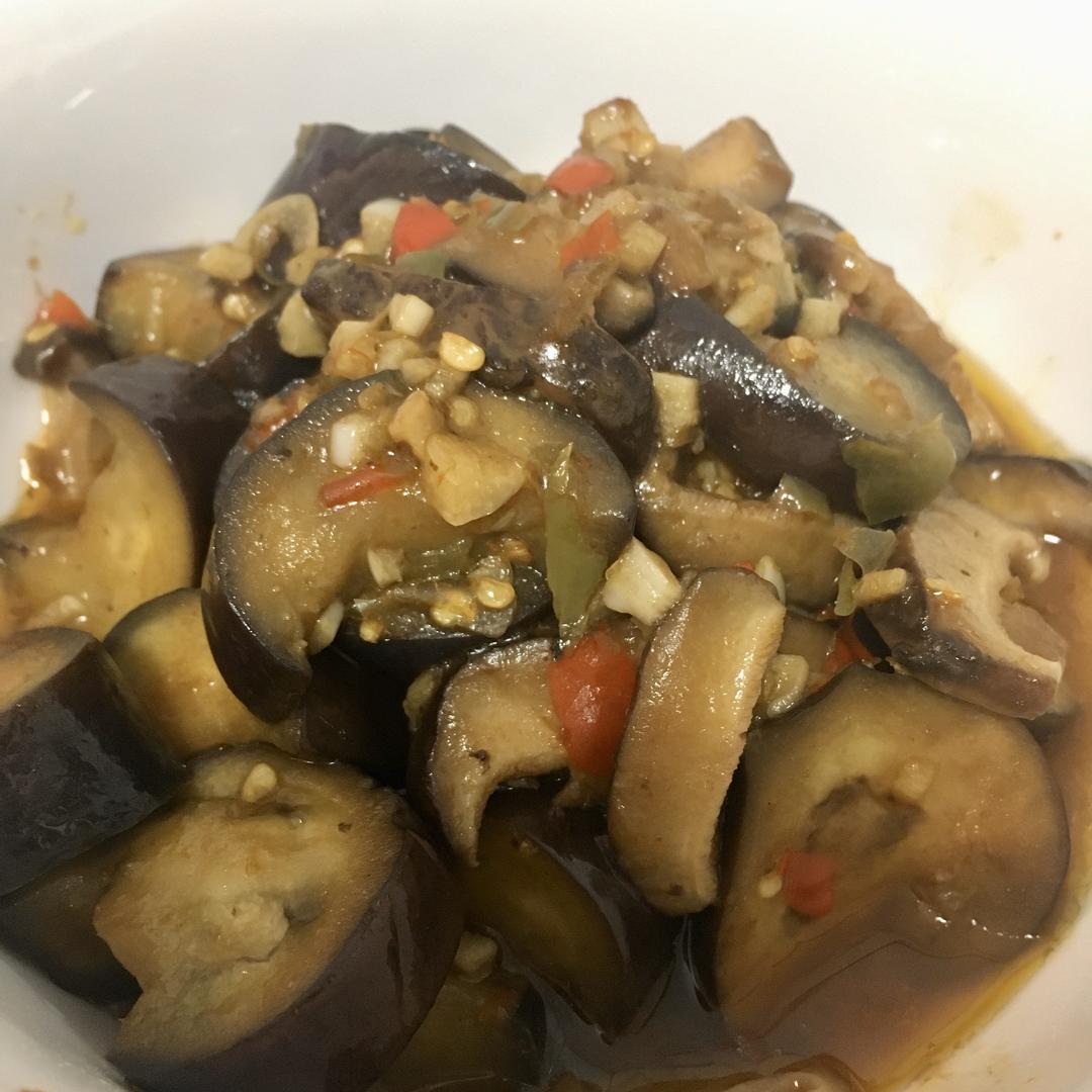 香菇烧茄子的做法