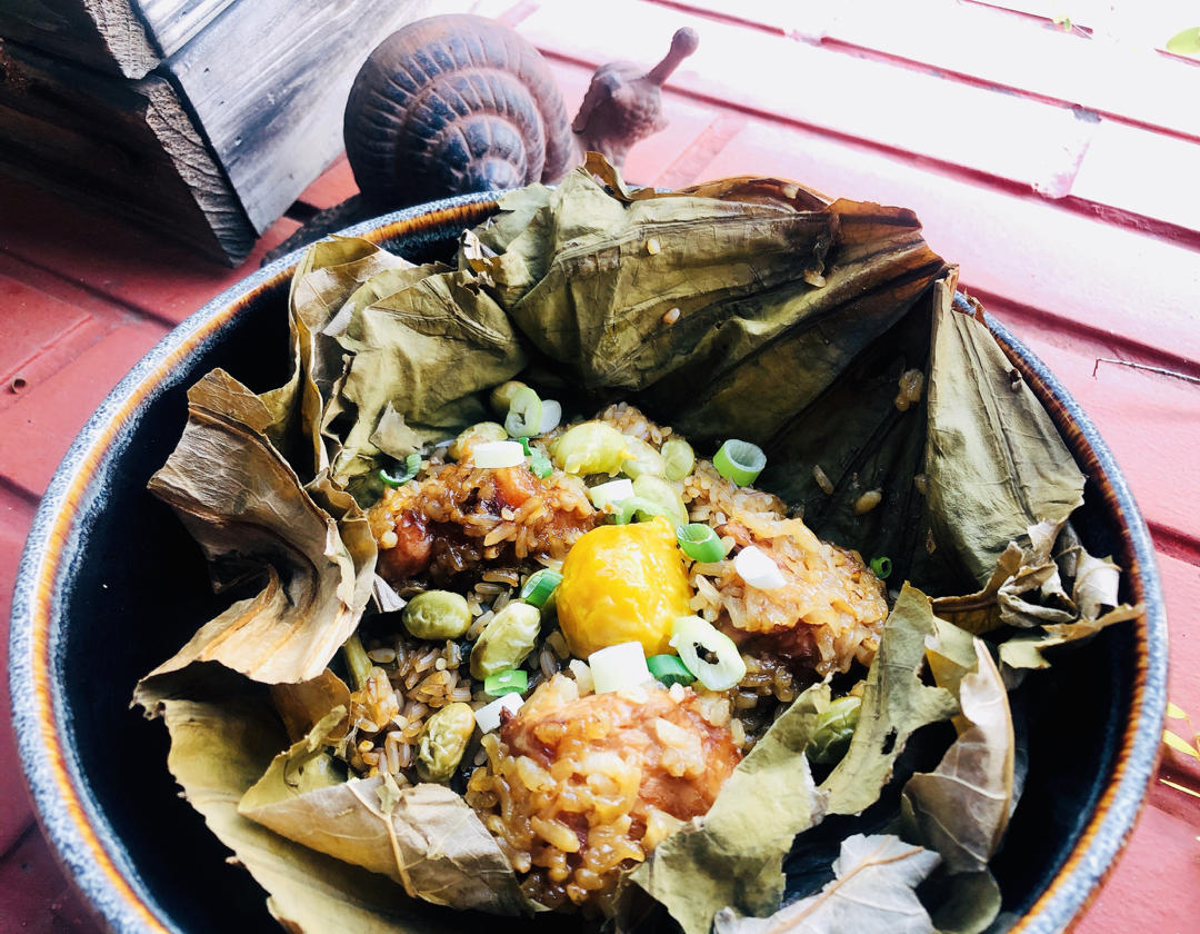 咸蛋黄荷叶排骨饭