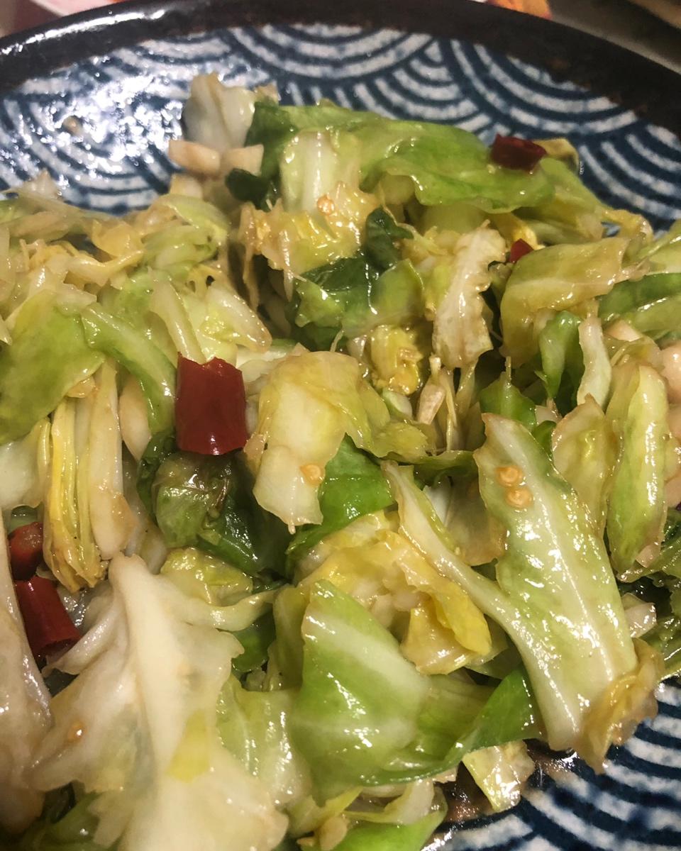 厨师长教你：“手撕包菜”的家常做法,简单又不失美味