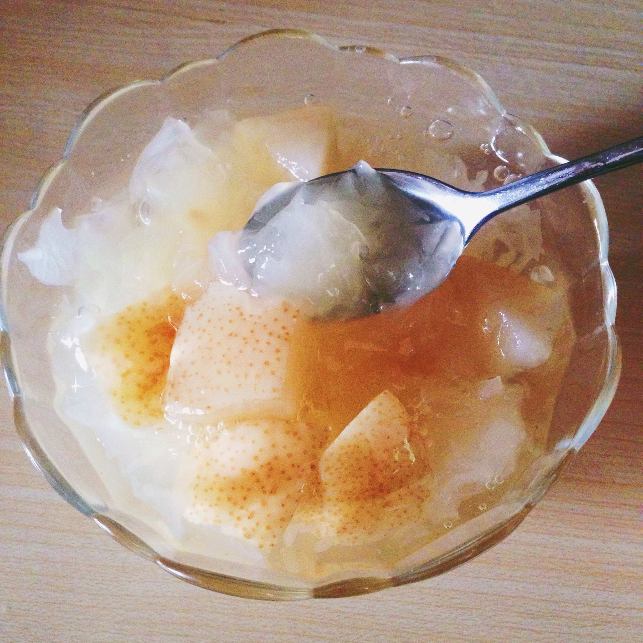 冰糖银耳雪梨汤