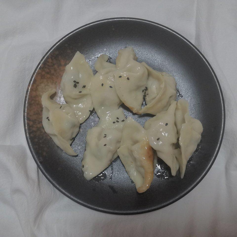 家常版快手煎饺(真的10分钟搞定)