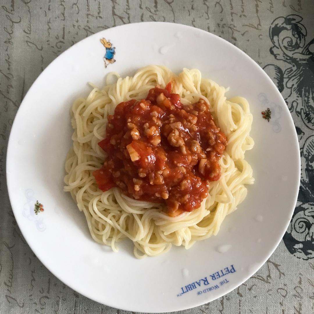 番茄肉酱意大利面