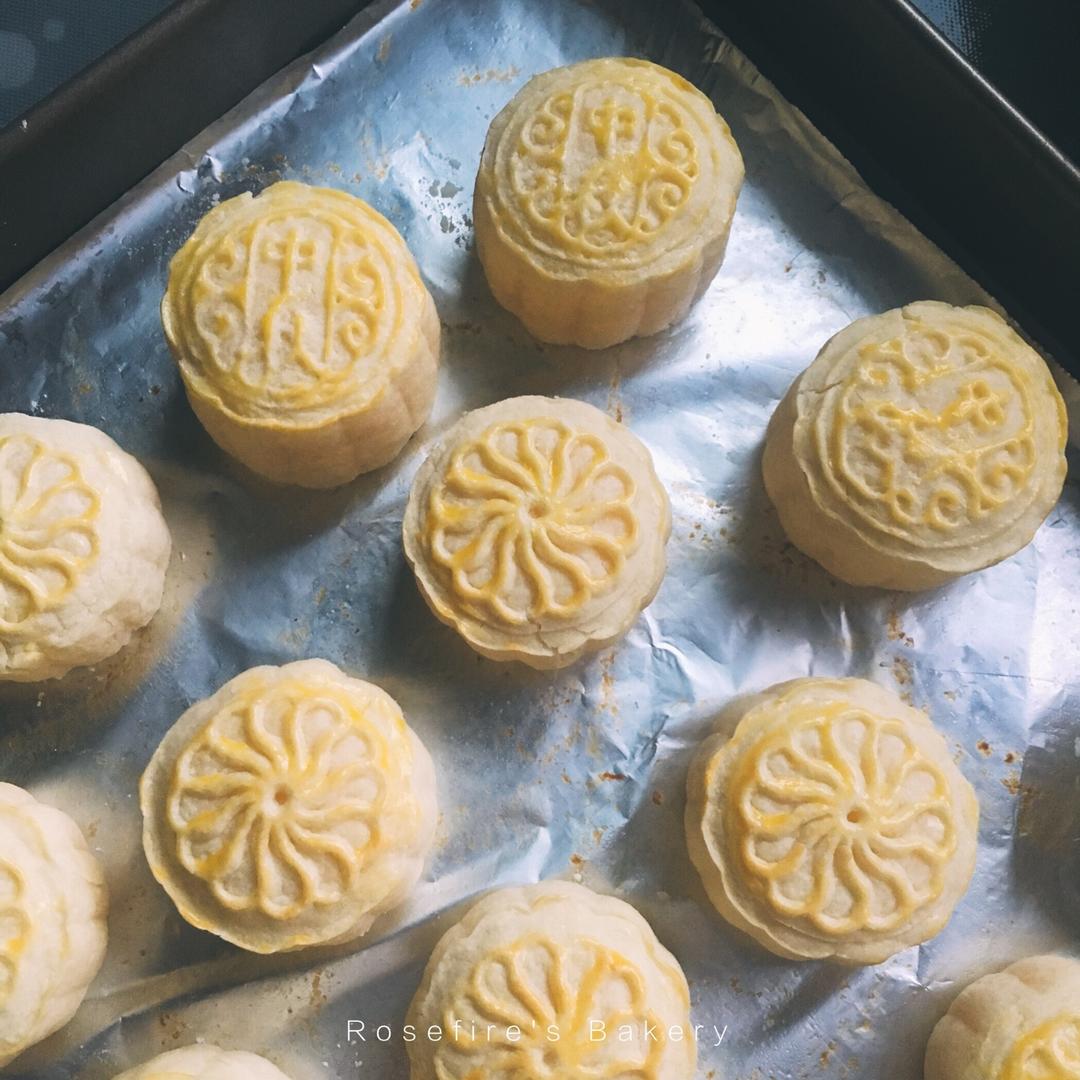 超虐的半岛酒店奶黄月饼（赖子自留帖）
