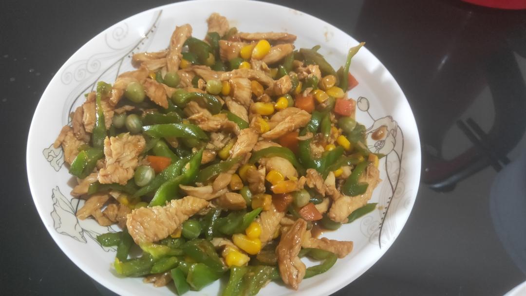 巨好吃的青椒炒鸡胸肉丝，超下饭