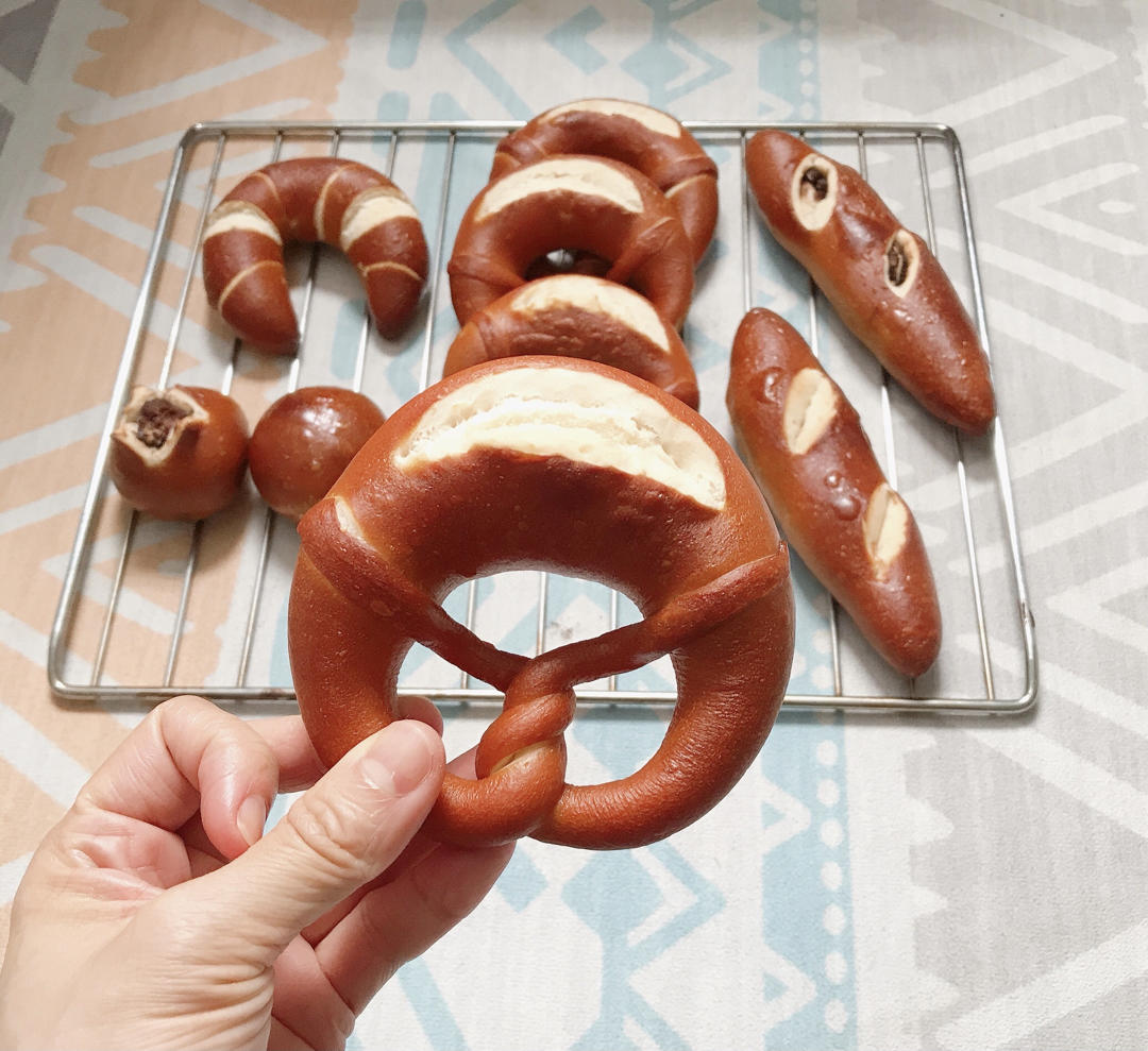 做了N次碱水面包，总结出最优制作方法，100%完美表皮