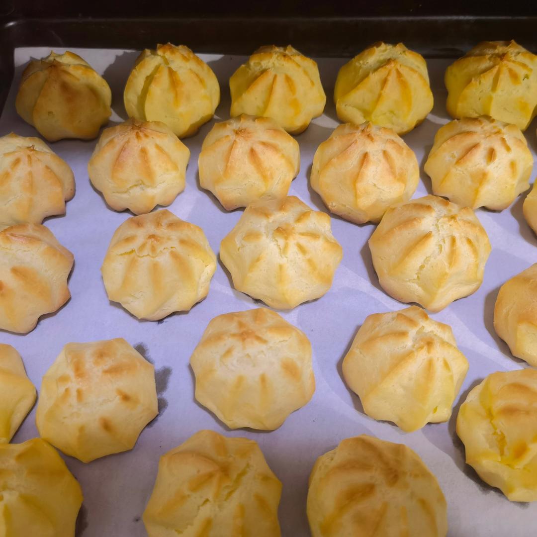 泡芙（超越面包店）