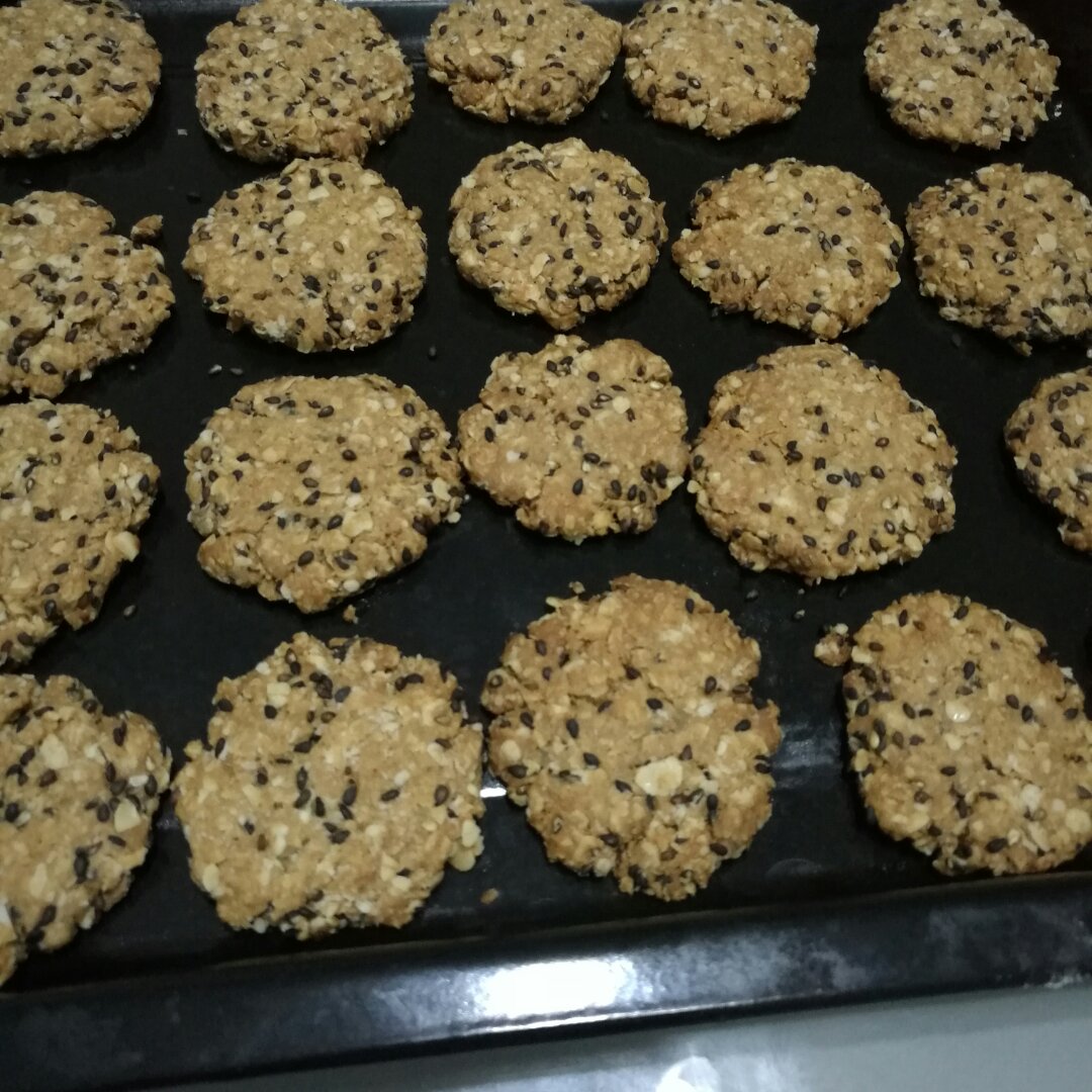 黑芝麻燕麦高纤饼干（无添加，另含植物油减脂配方）