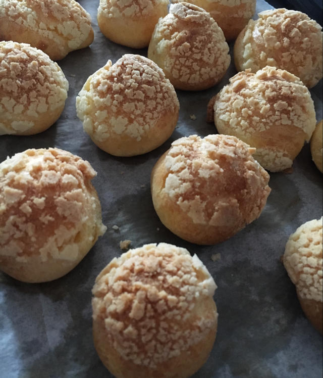 十分美味的酥皮泡芙