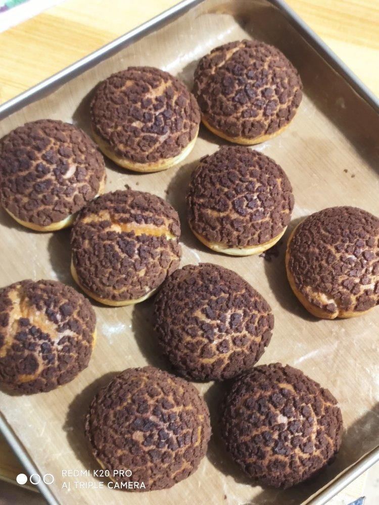 巧克力酥皮泡芙Chocolate Puff