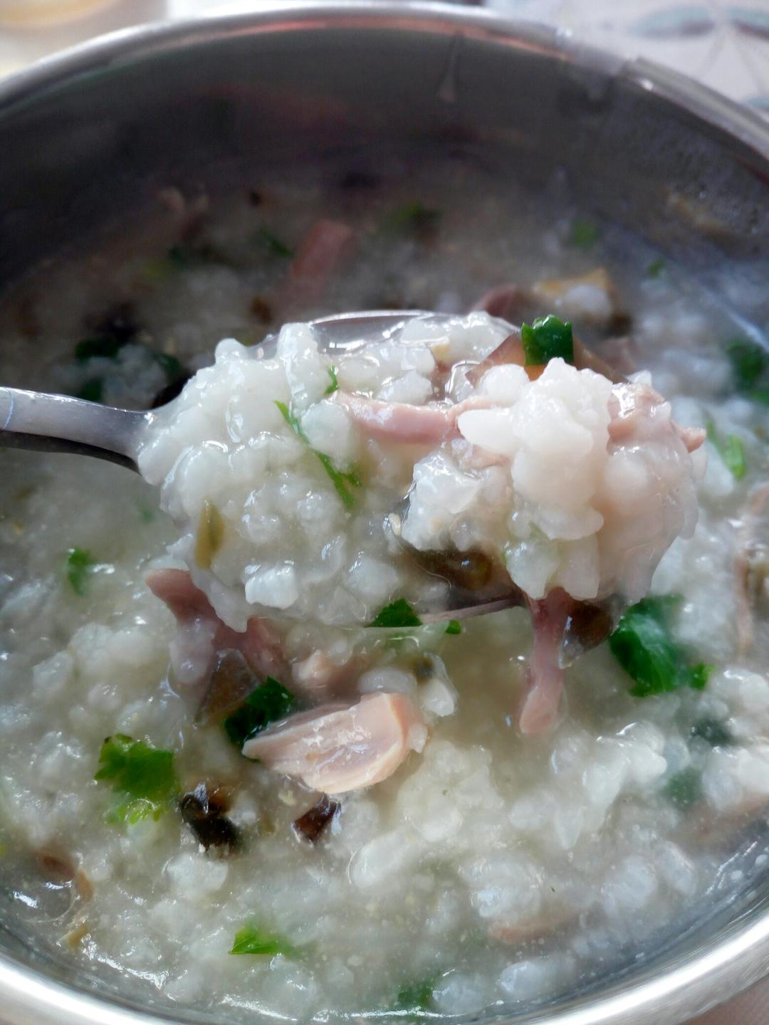 皮蛋瘦肉粥