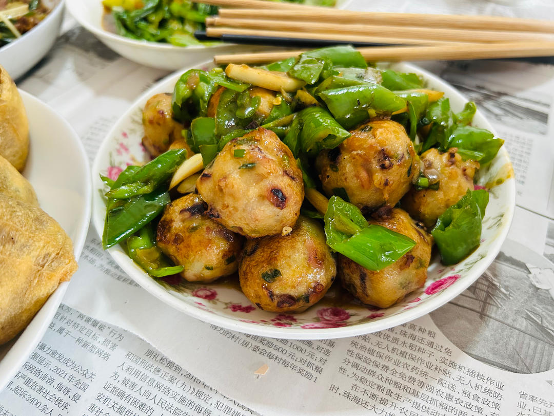 焦熘鱼丸