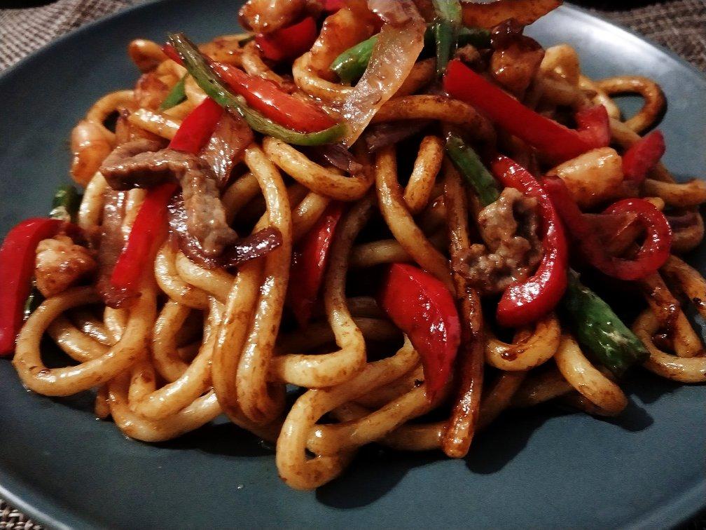 【好吃到舔盘的乌冬面】