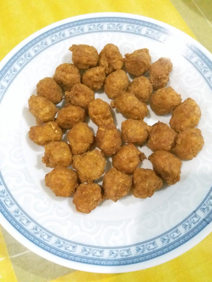 酥炸肉丸子
