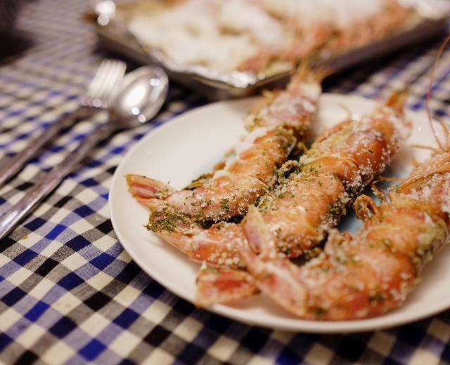 百里香海盐烤虾的做法