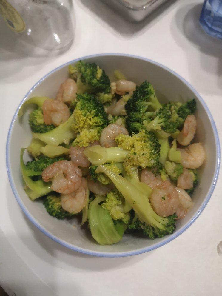 好吃到爆的耗油蒜蓉西兰花(从不修图，喜欢请关注)