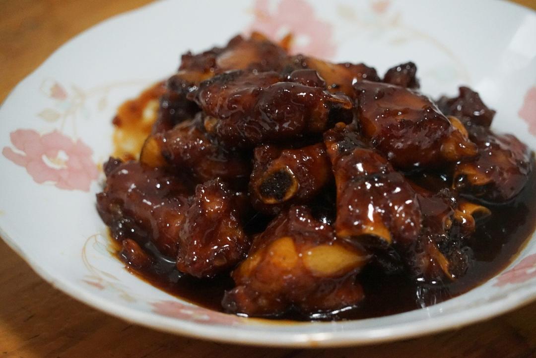 勾魂的拉丝糖醋排骨，吃完一定要吮指