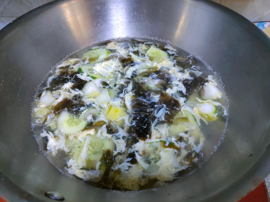 黄瓜紫菜蛋花汤