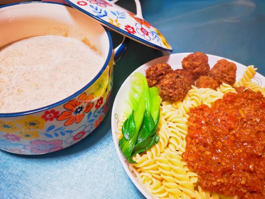 番茄肉酱意面