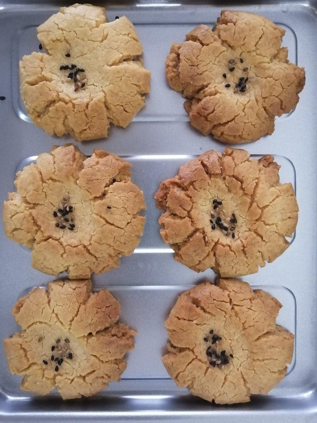 轻轻一按就碎掉的原味桃酥（不输猪油版）