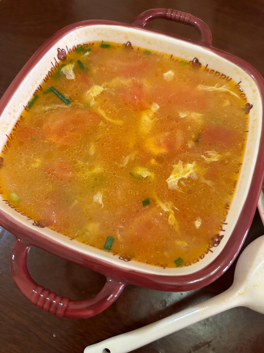 你真的会做「西红柿鸡蛋汤」吗？教你一招，蛋花漂亮超好喝！