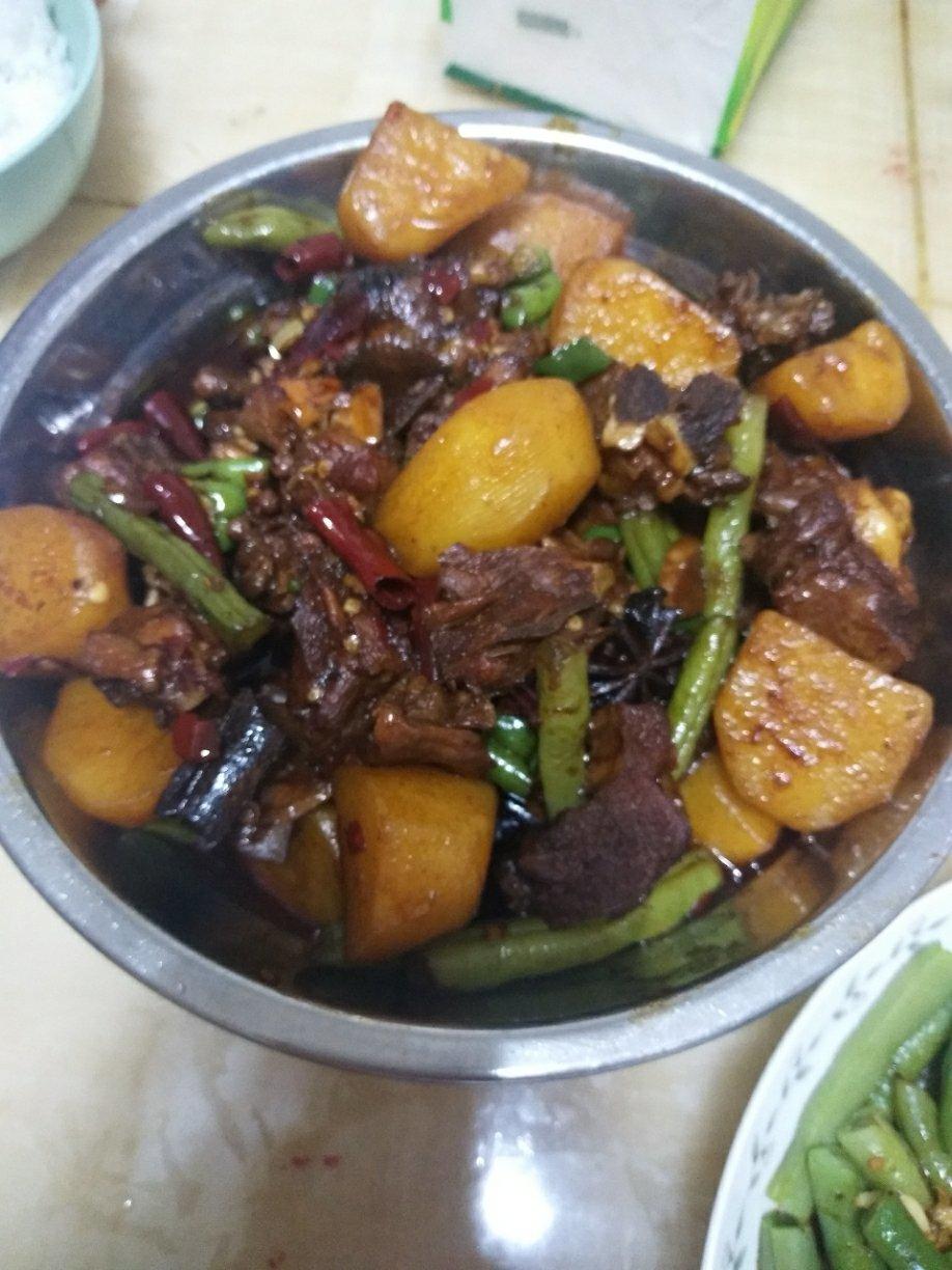 土豆烧鸡（非常下饭哦~）
