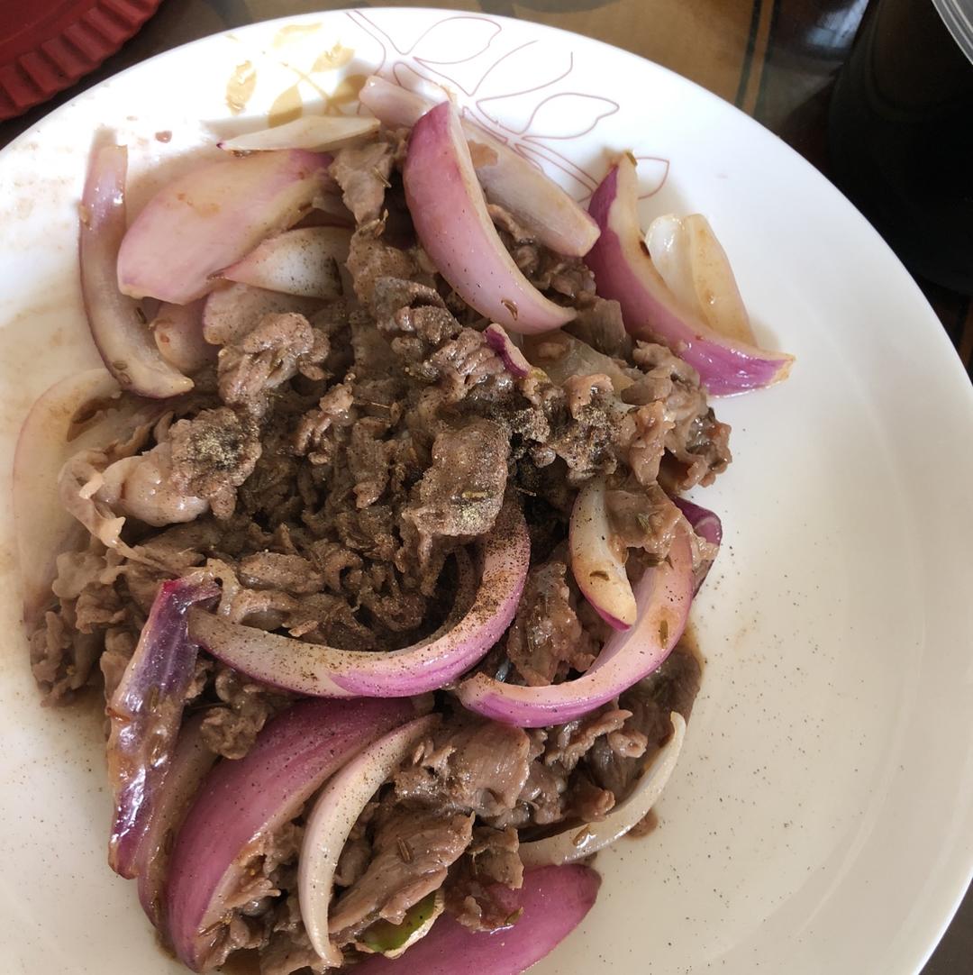 朴素版的洋葱炒牛肉