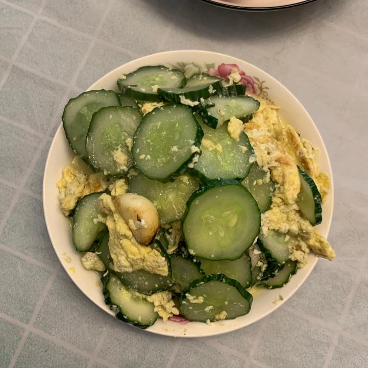 黄瓜炒鸡蛋