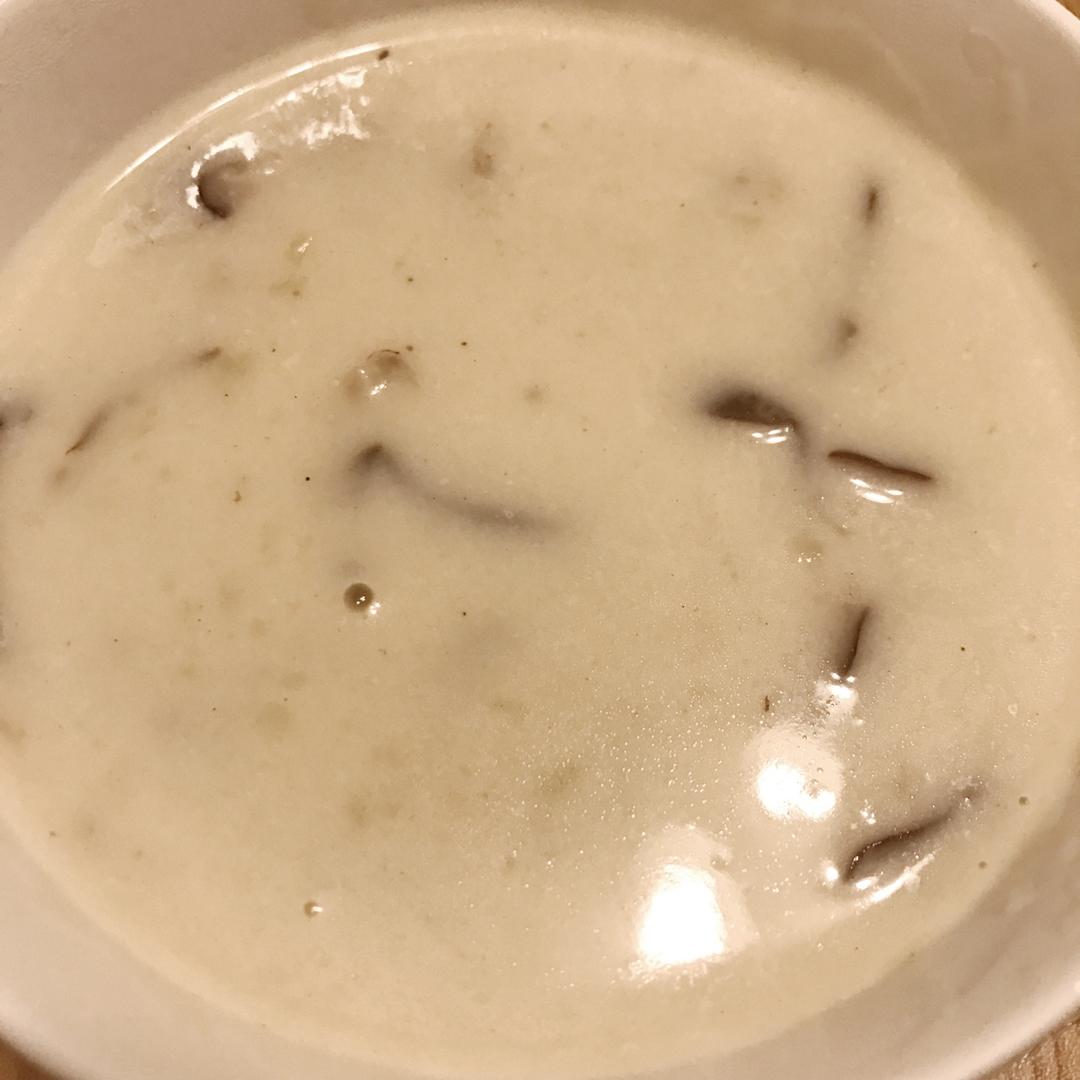 鸡茸奶油蘑菇汤