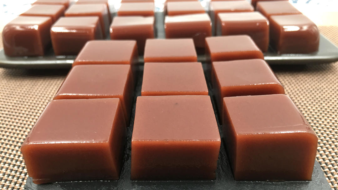 红豆羊羹，制作超简单，口感清爽绵密。