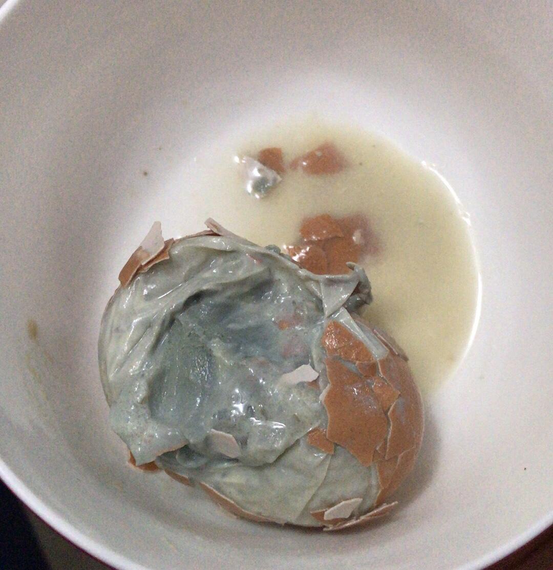 自制臭鸡蛋（比臭豆腐好吃多了）