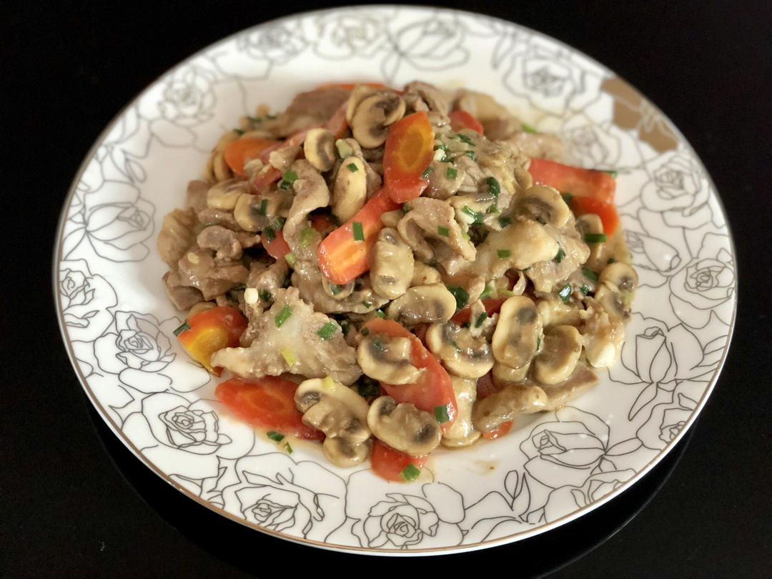 口蘑炒肉(强烈推荐太美味)