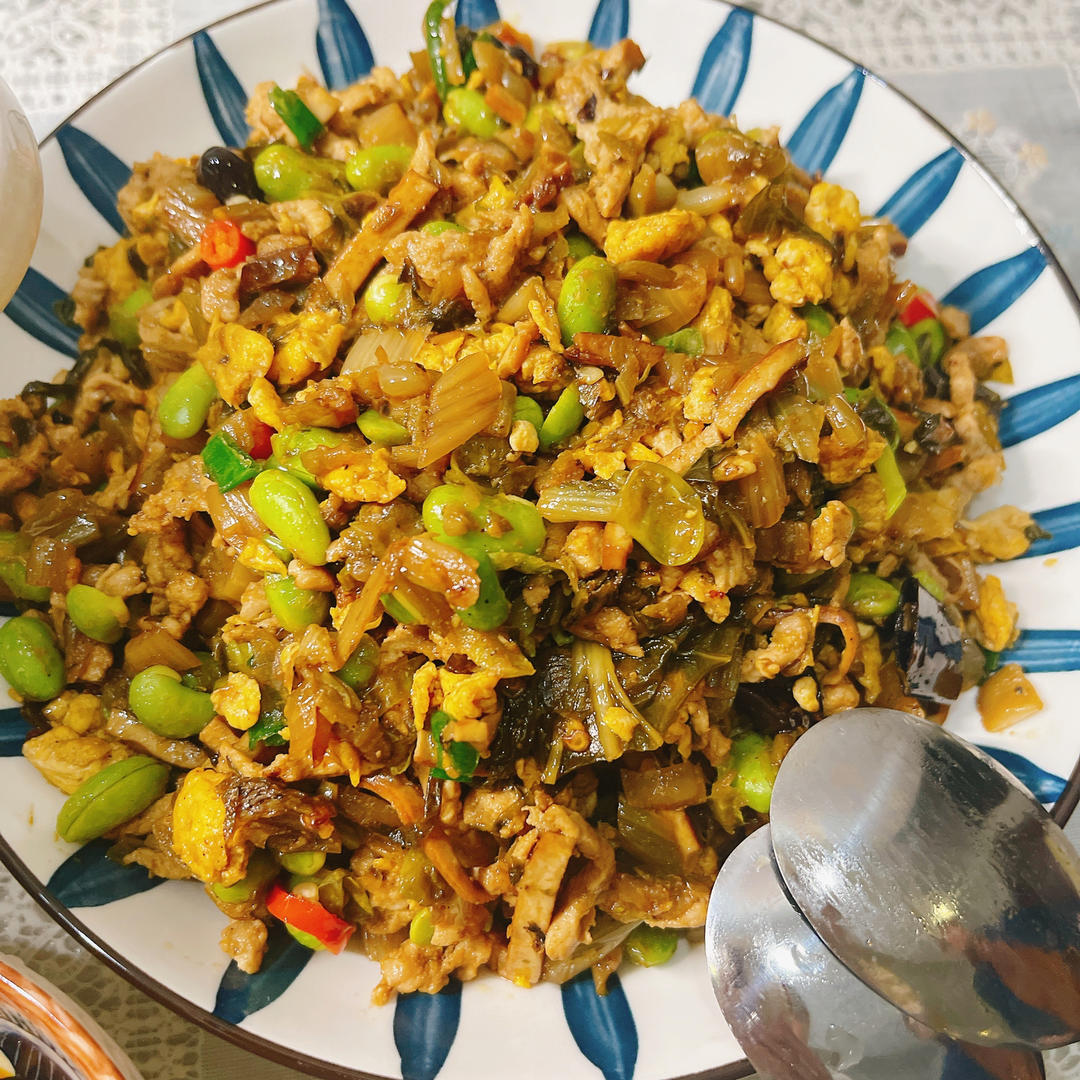 【咸菜肉丝炒毛豆】开胃爽口的咸菜毛豆炒肉丝到底该怎么做？学会后吃上瘾可别来找我！